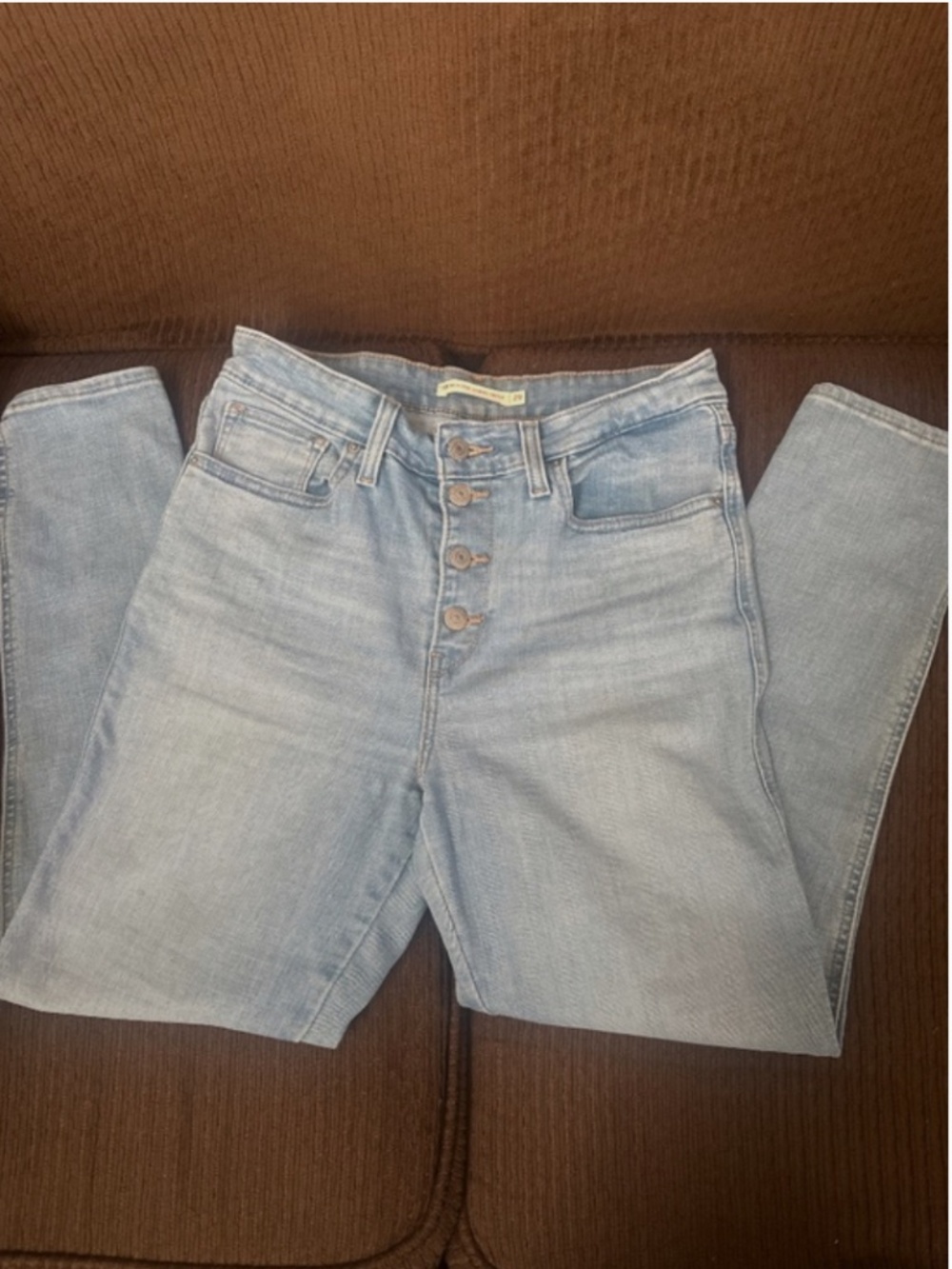 EUC Levi's 721 high rise skinny ankle jeans, size 29